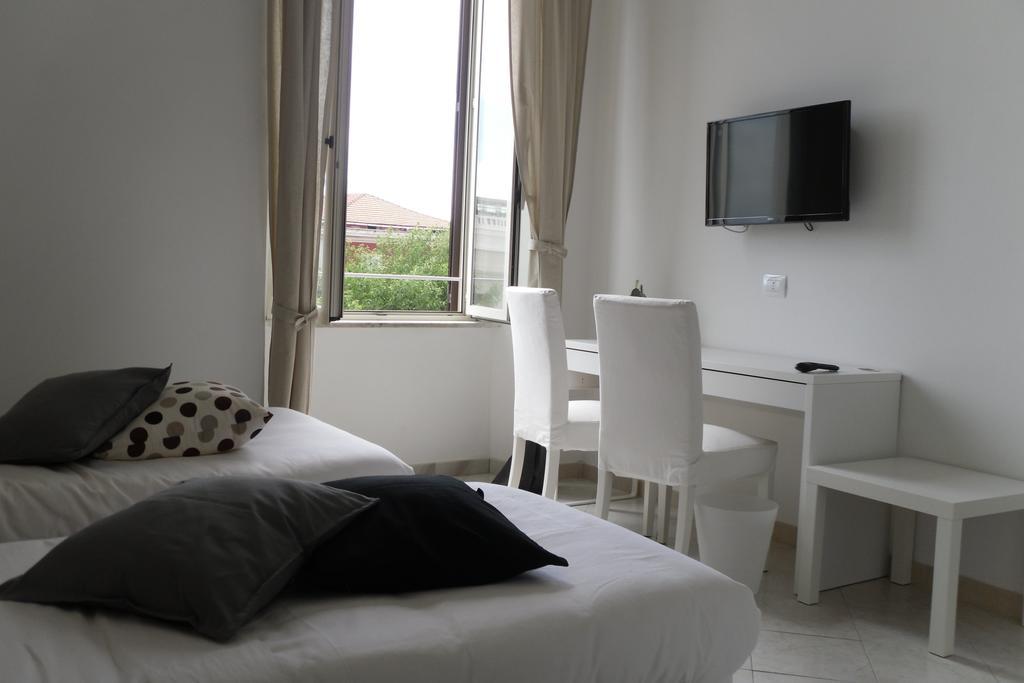 5 Rooms Affittacamere Civitavecchia Cameră foto
