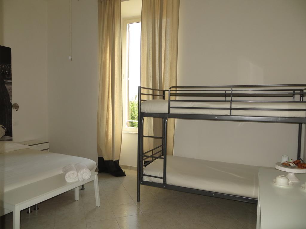 5 Rooms Affittacamere Civitavecchia Cameră foto